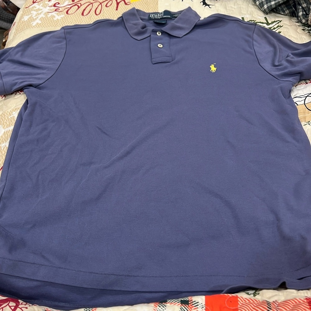 Men’s size Large Ralph Lauren polo shirt